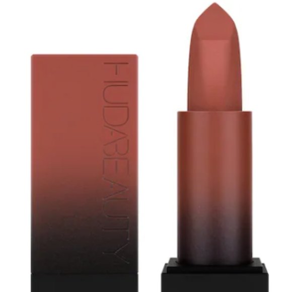 HUDA BEAUTY Power Bullet Matte Lipstick - Interview - Picture 1 of 3